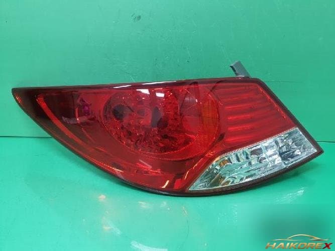 Hyundai Accent 2012 — задний комбинированный фонарь левый (сторона водителя) 92401-1R0