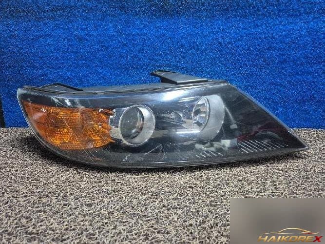 Kia Sorento 2010 — фара передняя правая HID