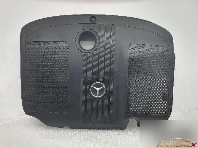 Mercedes-Benz E-Class 2014 — крышка двигателя A651 010 27 67