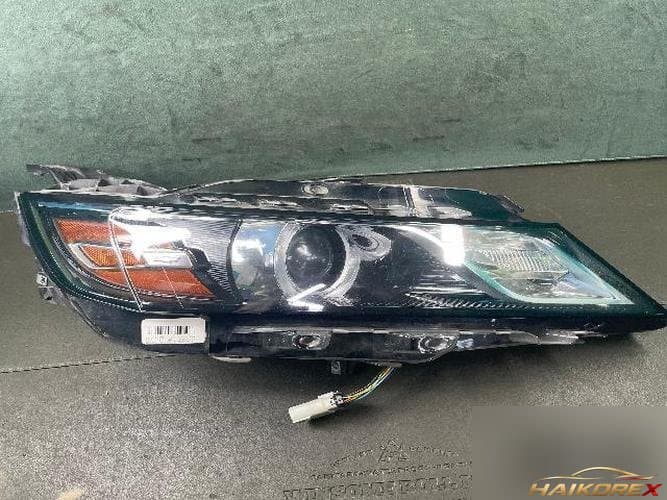Chevrolet Impala 2016 — фара головного света правая HID