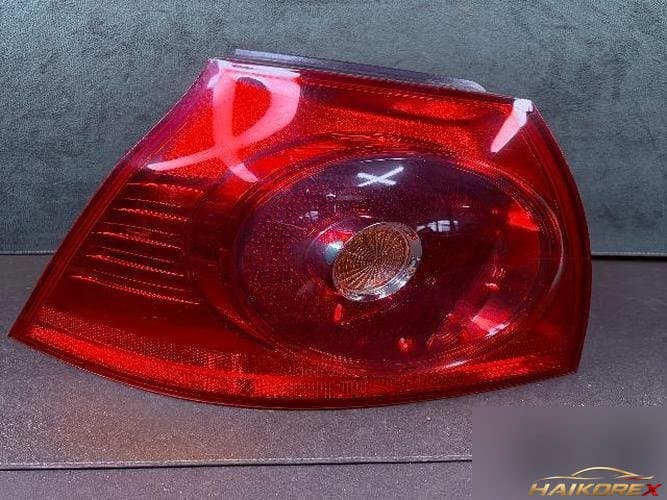 Volkswagen Golf 2008 — комбинированный фонарь задний левый (водительский)