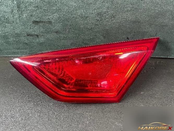 Chevrolet Impala 2016 — задний фонарь в крышку багажника белый
