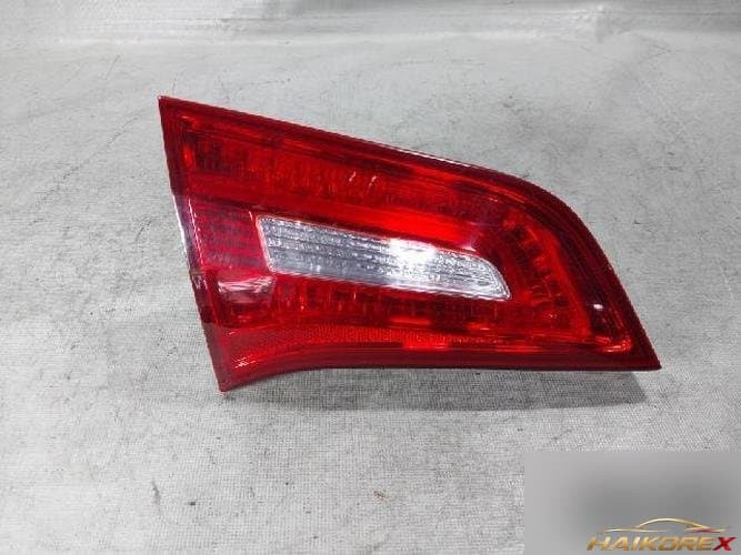 Kia K7 2012 — накладка задней двери левая