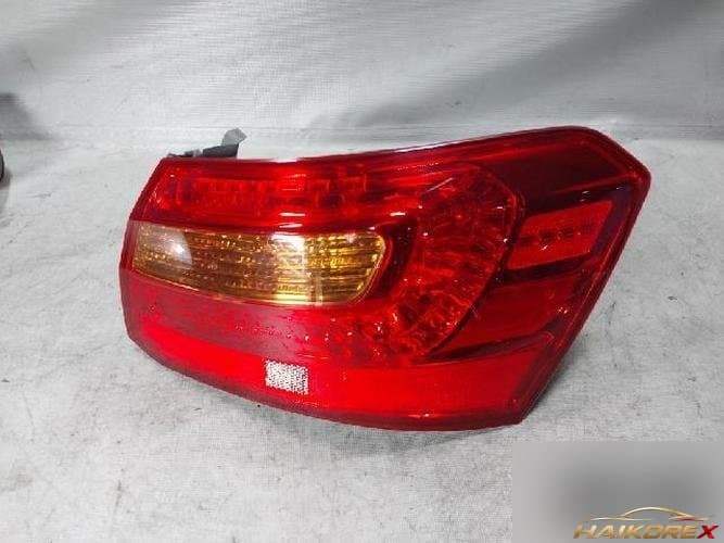 Kia K7 2012 — фонарь задний правый (комбинированный)