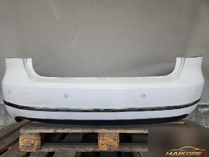 Volkswagen Passat 2013 — задний бампер