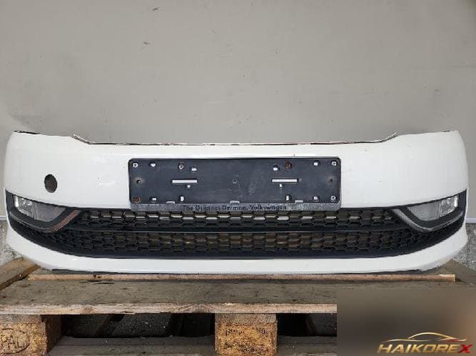 Volkswagen Passat 2013 — передний бампер