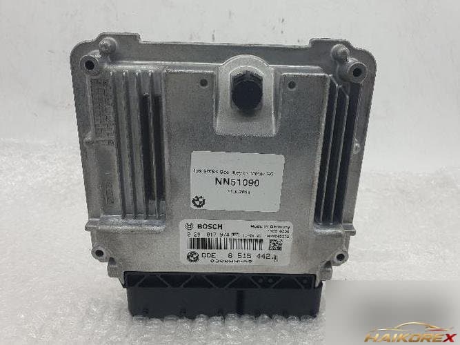BMW 3-серия 2011 — блок управления двигателем ECU DDE 8515442-01