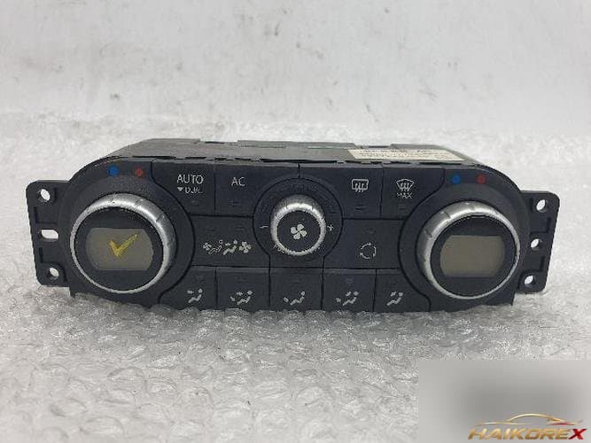 Renault QM5 2008 — переключатель управления отопителем и кондиционером 27500JY76A