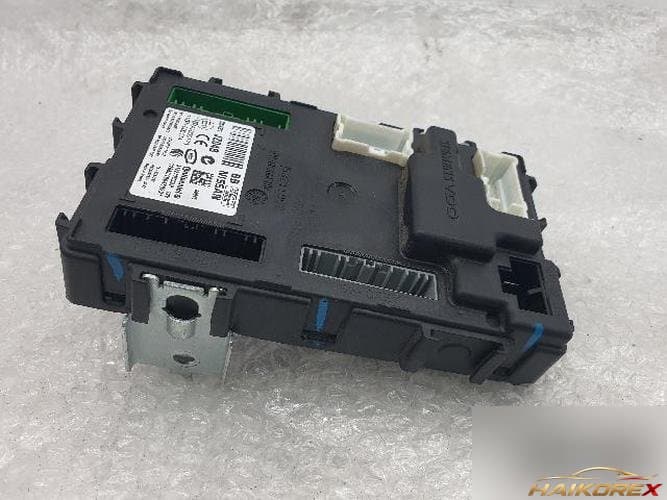 Renault QM5 2008 — модуль управления BCM 284B1JZ04B