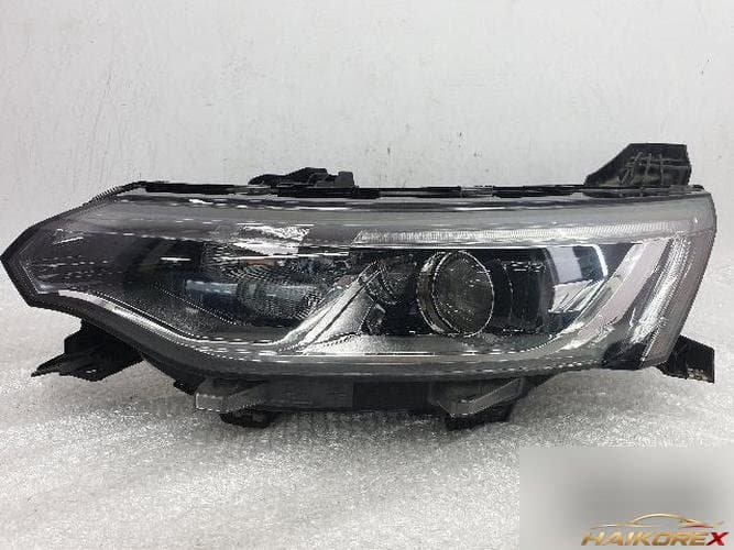 Renault SM6 2019 — фара левая 260609307R