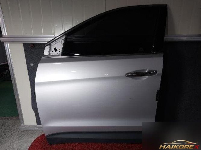 Hyundai Santa Fe 2014 — передняя дверь левая (водительская)