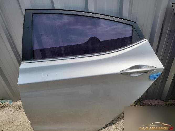 Hyundai Avante 2015 — дверь задняя левая