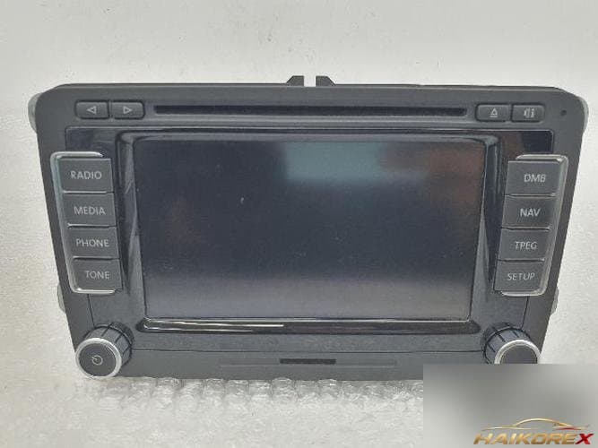 Volkswagen Passat 2013 — AV-система 3C8 035 685 A 1