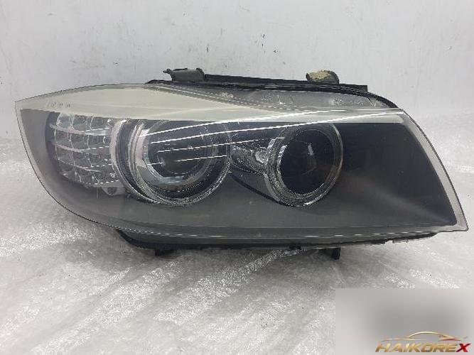 BMW 3 серия 2011 — фара правая