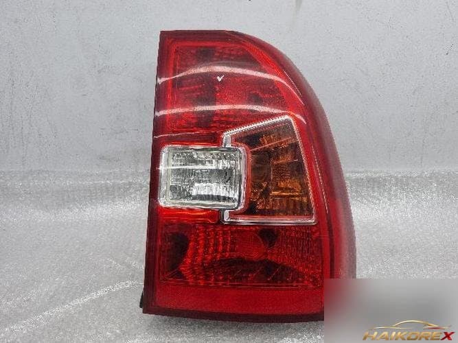 Kia Sportage 2008 — фонарь задний правый (комбинированный) 92402-1F5