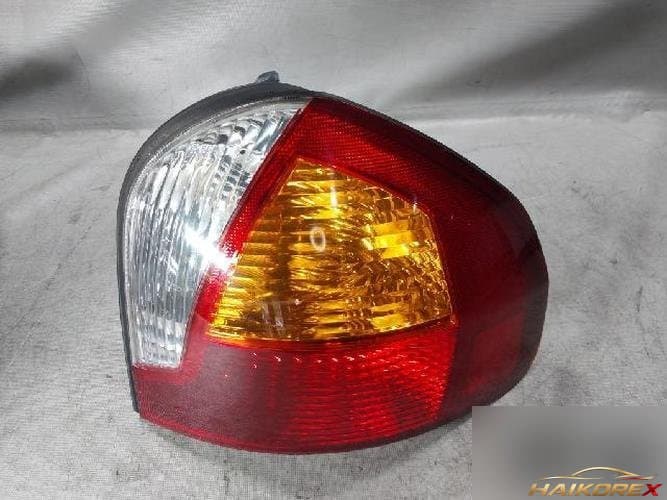 Hyundai Santa Fe 2002 — фонарь задний правый (комбинированный)