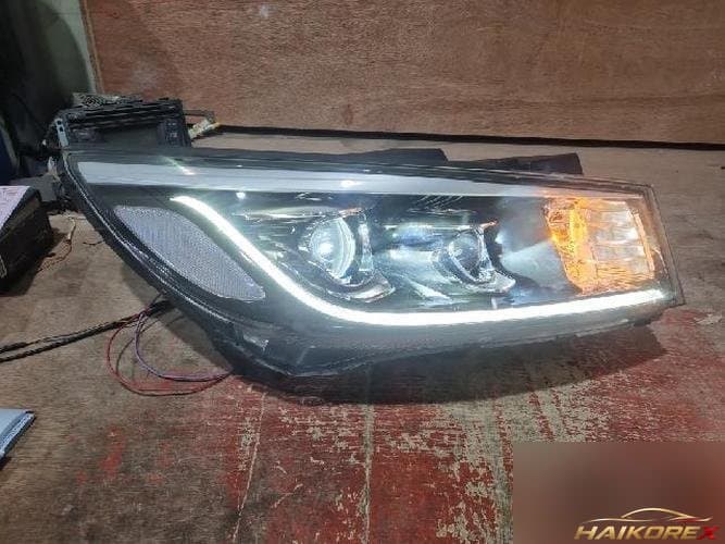 Kia Carnival 2018 — фара правая 92102-A9710