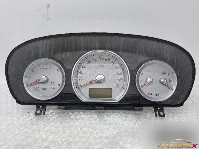 Hyundai Sonata 2005 — приборная панель (бензин) 94003-3K070