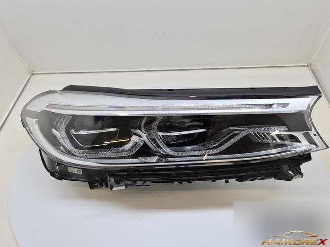 BMW 5 Series 2020 — фара правая 8497226