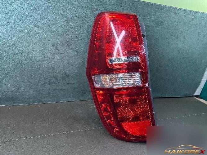 Hyundai Grand Starex 2009 — фонарь задний левый (комбинированный)