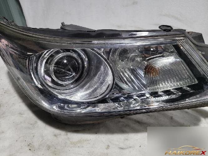 Chevrolet Alpeon 2011 — фара правая (ксенон)
