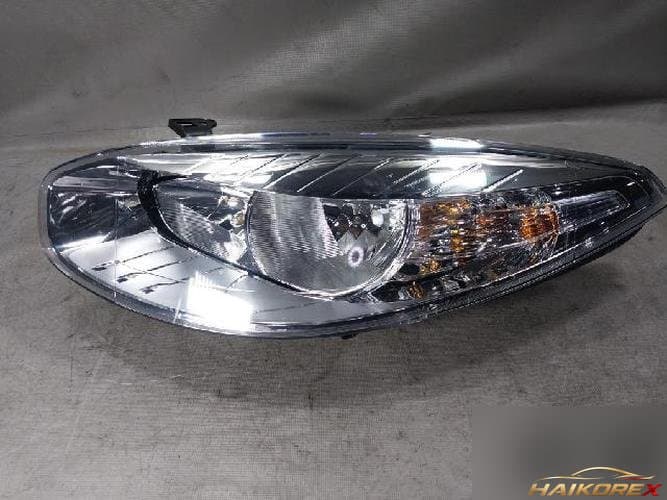 Renault SM3 2011 — фара передняя левая