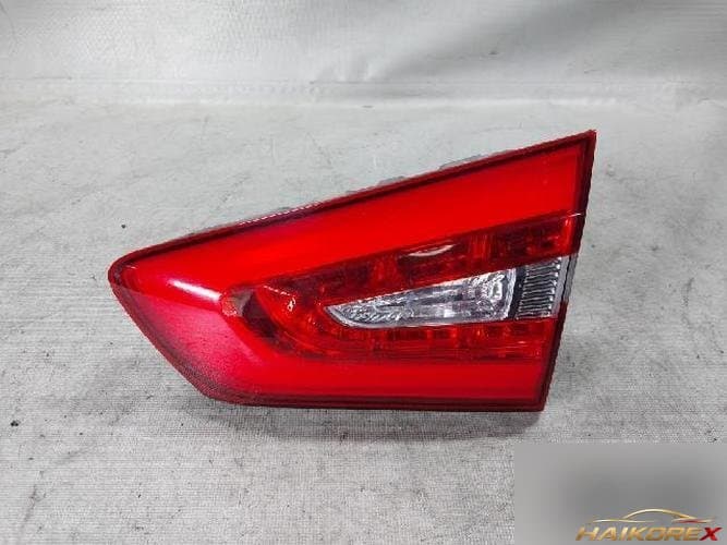 Kia K7 2013 — белый финишер (багажник) правый