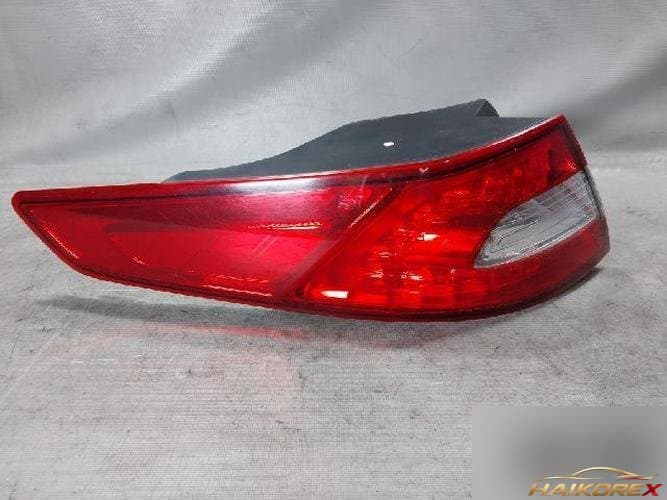 Kia K5 2012 — комбинированный фонарь задний левый (водительский)