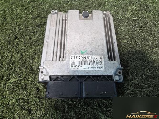 Audi A8 2012 — блок управления двигателем ECU 4H0 907 560 C 1