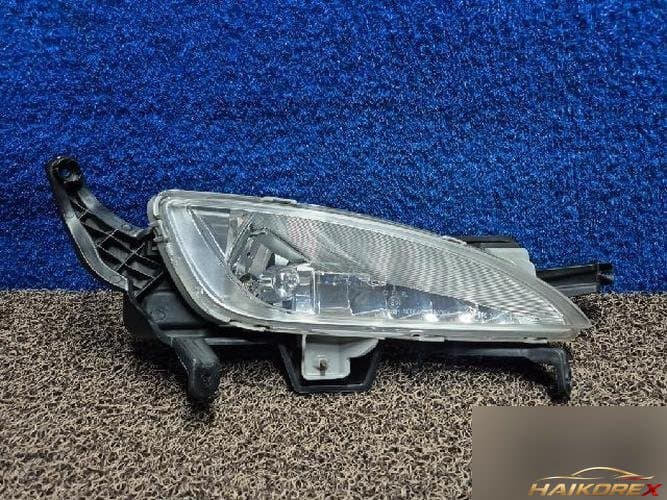 Kia K5 2011 — противотуманная фара правая 922022T0