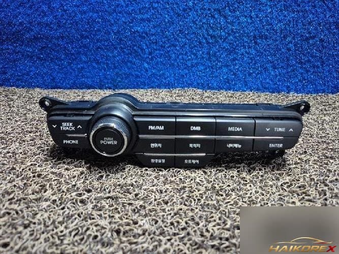 Kia K5 2011 — переключатель управления аудиосистемой 965402T000