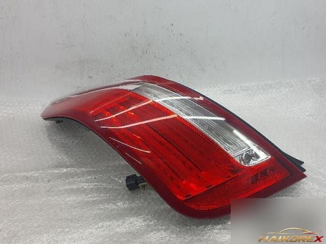 Jaguar XJ 2011 — задний комбинированный фонарь левый (водительский) AW93-13405-AD