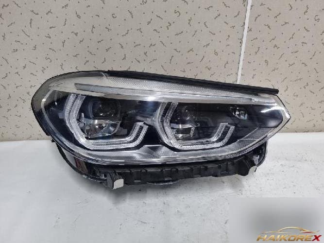 BMW X3 2020 — фара головного света правая 63118739654