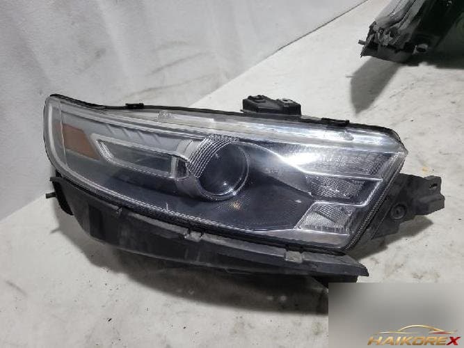 Ford Taurus 2013 — фара передняя правая