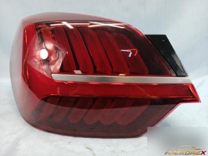 Kia K9 2022 — комбинированный фонарь задний левый