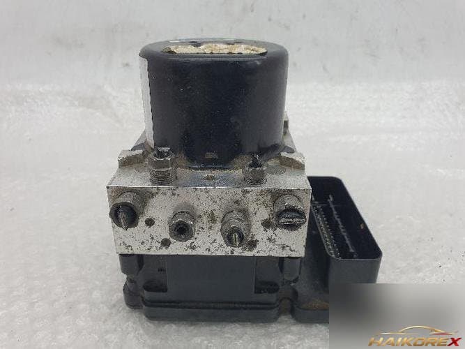 Ford Focus 2012 — блок ABS BV61-2C405-AF