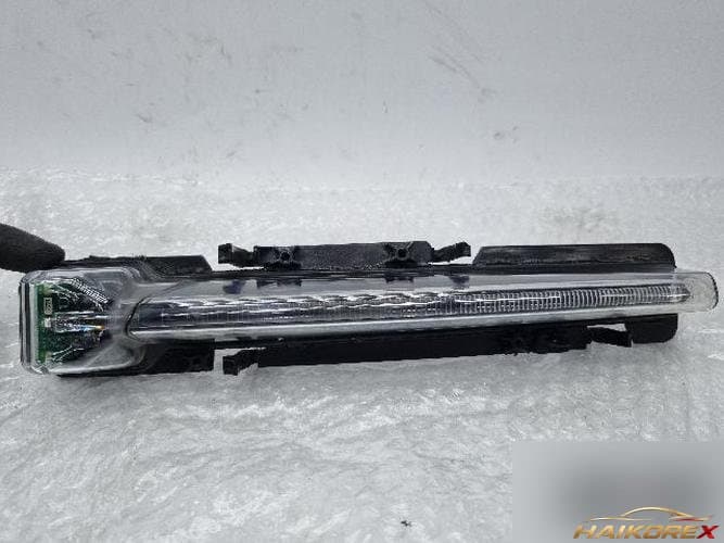Ford Taurus 2013 — дневной ходовой огонь левый AG13-13B221-AB