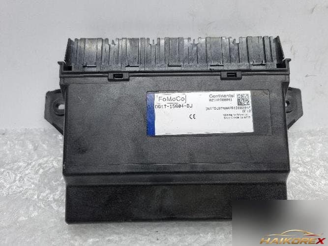 Ford Taurus 2016 — блок управления BCM DG1T-15604-DJ