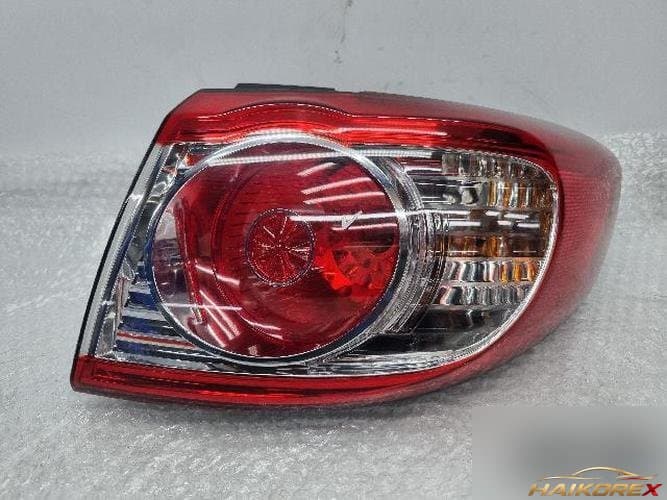 Hyundai Santa Fe 2010 — фонарь комбинированный задний правый (со стороны пассажира) 92402-2B5
