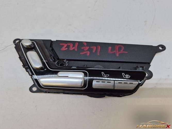 Mercedes-Benz S-Class 2008 — переключатель (прочее) A2218709658
