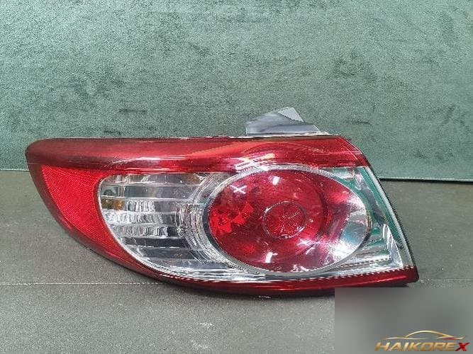 Hyundai Santa Fe 2011 — задний комбинированный фонарь левый (водительский)