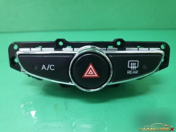 Hyundai Accent 2014 — кнопка/выключатель 1