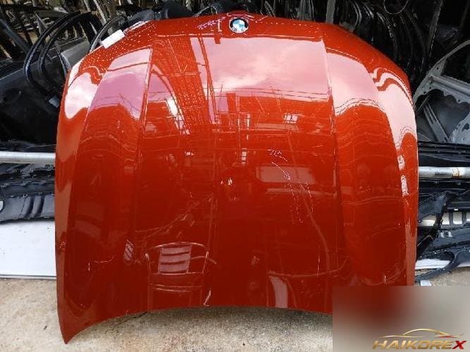 BMW 3 Series 2023 — капот