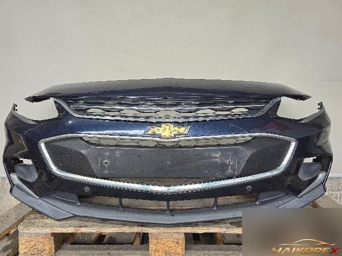 Chevrolet Malibu 2017 — переднее крыло