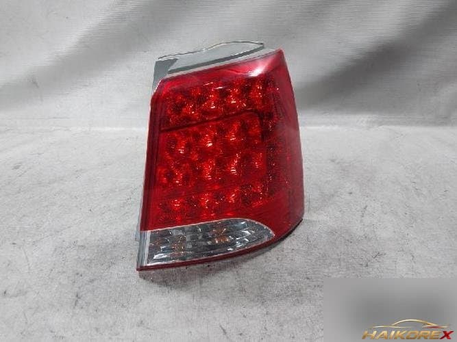 Kia Sorento 2010 — комбинированный фонарь задний правый (пассажирский)
