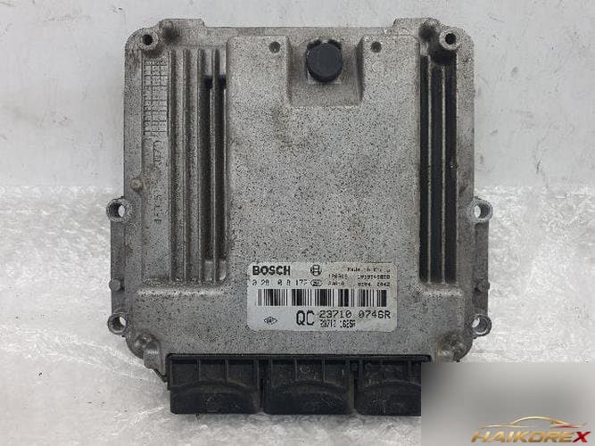 Renault QM5 2013 — блок управления двигателем ECU 23710 0746R 1