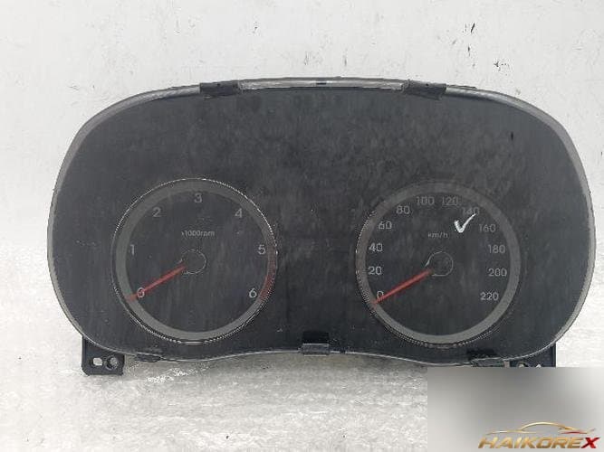 Hyundai Accent 2012 — приборная панель 94003-1R070