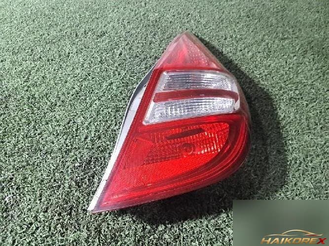 Hyundai i30 2008 — комбинированный фонарь задний правый (пассажирский)