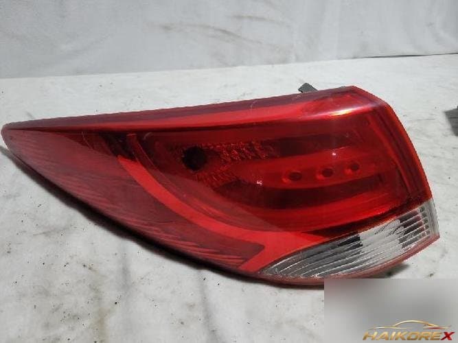 Hyundai Tucson 2010 — комбинированный фонарь задний левый (водительский)