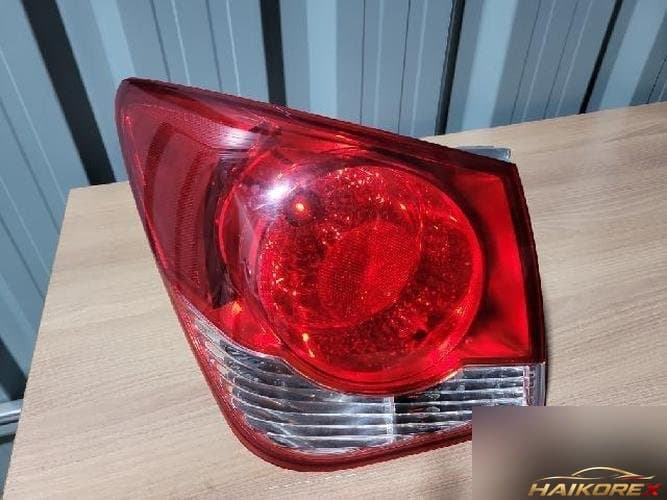 Chevrolet Cruze 2014 — комбинированный фонарь задний левый (водительский)